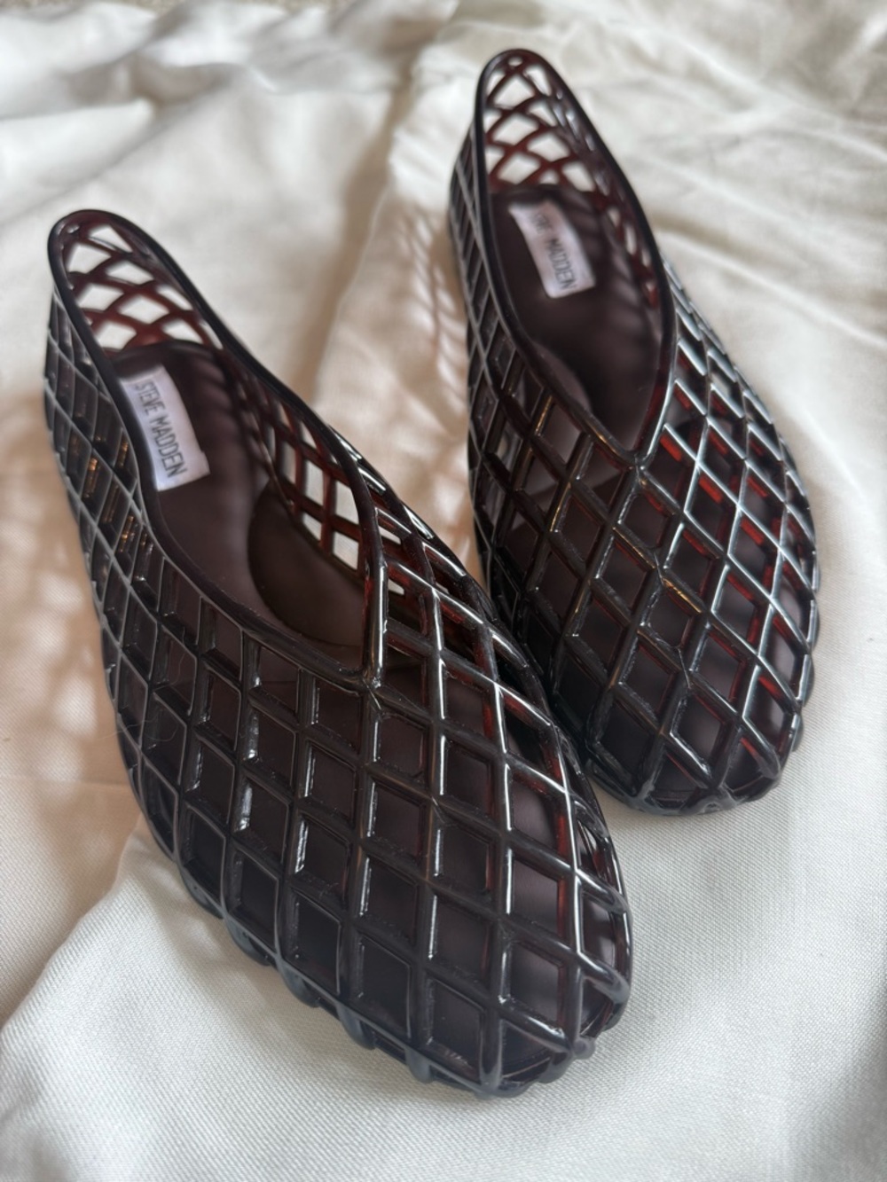 Jelly Steve Madden Women's Dark Brown Lattice Slip-On Flats